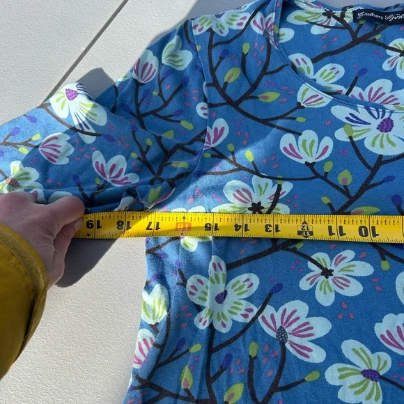 Gudrun Sjoden Blue Floral cherry blossoms organic cotton Long Sleeve Top - Picture 4 of 8